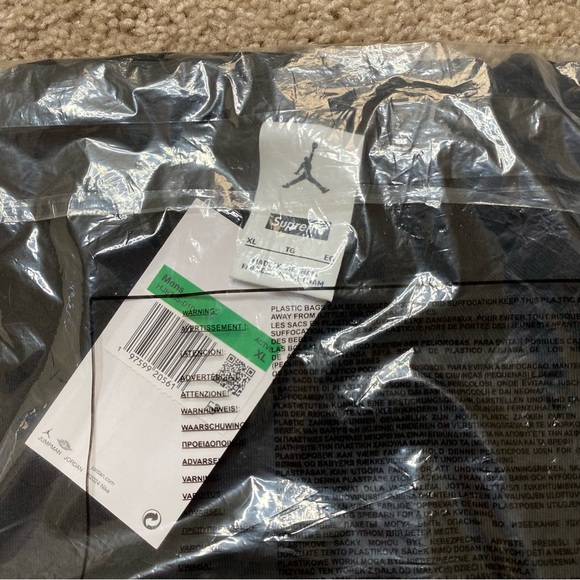 Supreme Jordan Biggie Short Sleeve Top Shirt Black - Picture 4 of 5